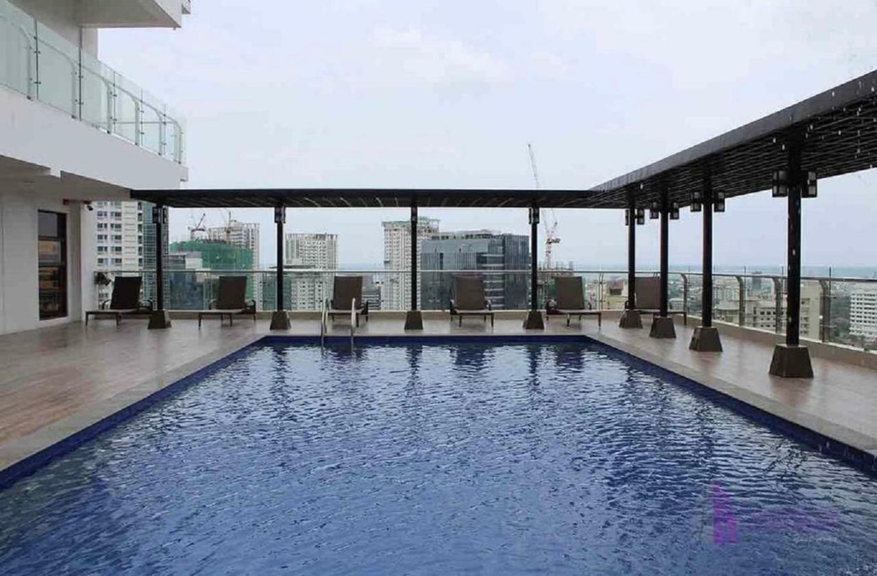 Trillium Residences Ayala Cebú Exterior foto